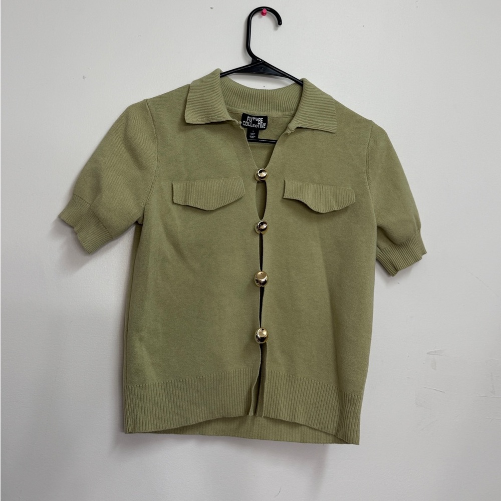 Women’s future collective cutout pullover green top collegiate top old money